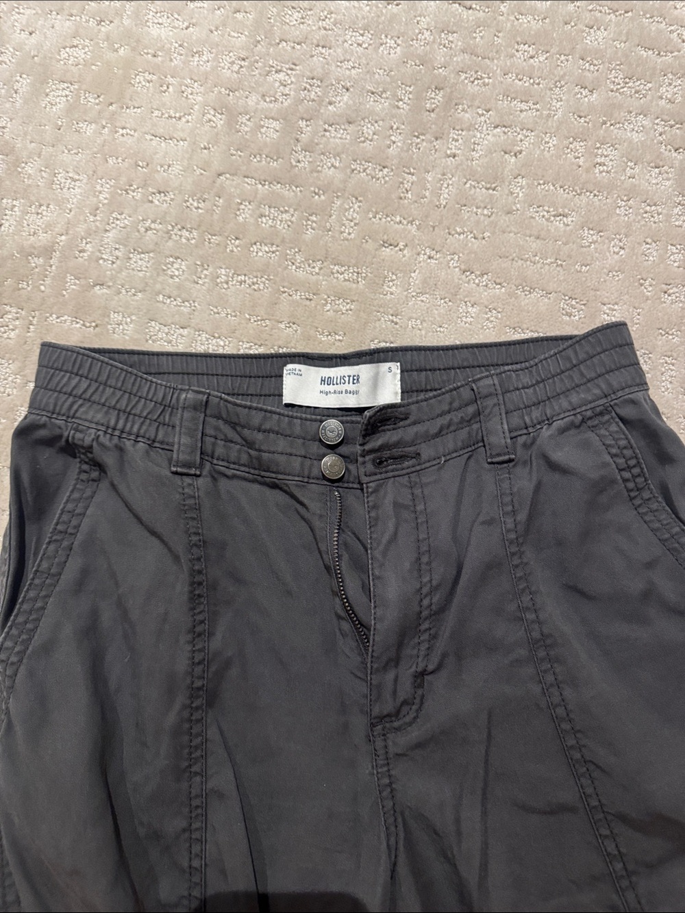 Hollister Black Wide-Leg Cargo Pants - Picture 3 of 3